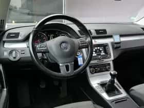 Volkswagen Passat thumbnail 9