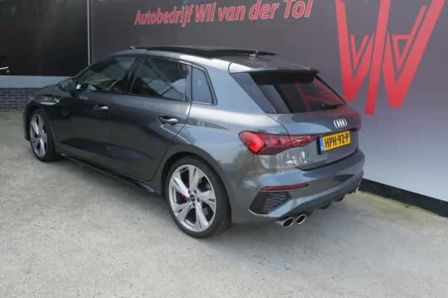 Audi S3 (2021) thumbnail 3