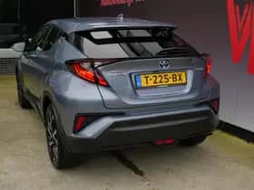 Toyota C-HR (2021) thumbnail 16