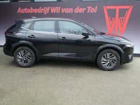 Toyota C-HR (2021) thumbnail 4