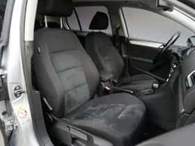 Volkswagen Golf (2009) thumbnail 27
