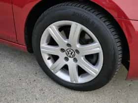 Volkswagen Golf (2012) thumbnail 9