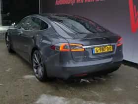 Tesla Model S (2019) thumbnail 12