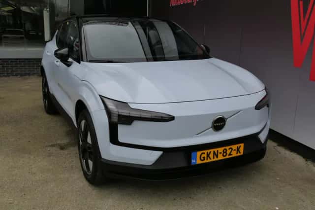 Volvo EX30 (2024) thumbnail 5