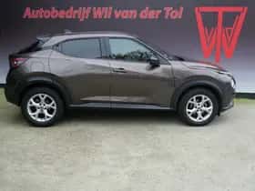 Volvo XC60 (2021) thumbnail 2