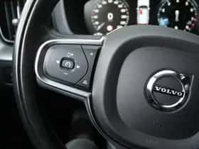 Volvo XC60 (2021) thumbnail 25