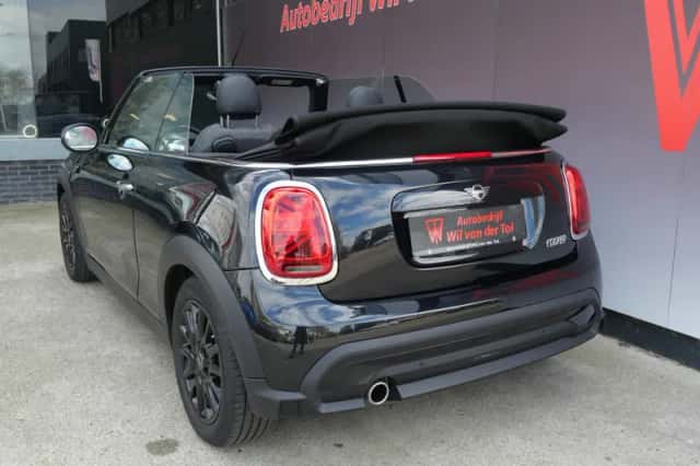 MINI Cooper (2022) thumbnail 5