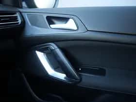 Peugeot 308 (2014) thumbnail 12