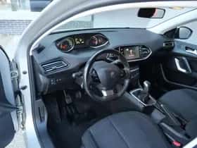 Peugeot 308 (2014) thumbnail 6