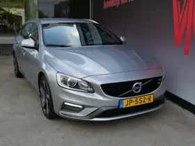 Volvo V60 (2016) thumbnail 6