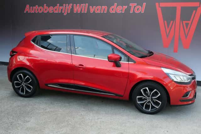Renault Clio (2016) thumbnail 1