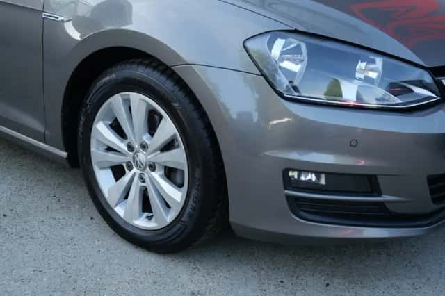 Volkswagen Golf (2015) thumbnail 6