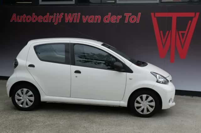 Ford Focus (2012) thumbnail 6