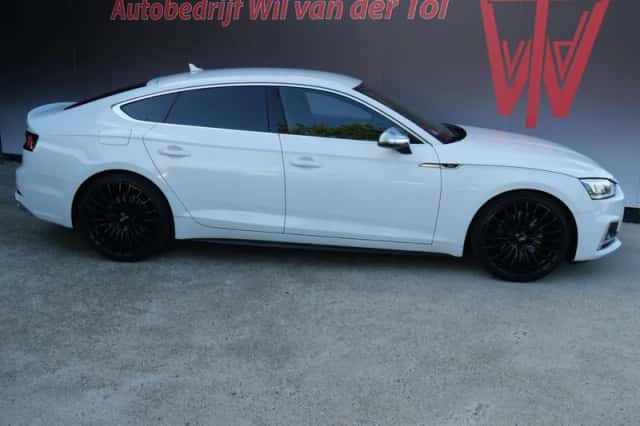 Audi S5 (2018) thumbnail 1