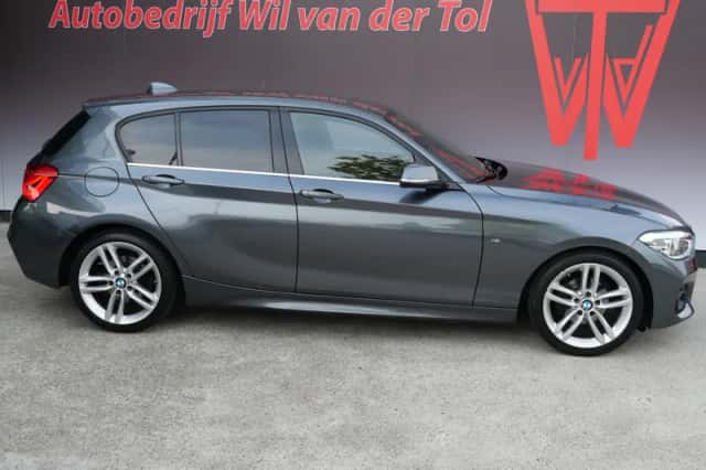 BMW 1-Serie (2017) thumbnail 1