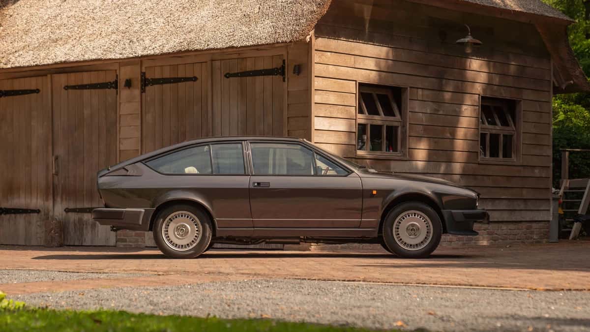 Alfa Romeo GTV (1982) — foto 1