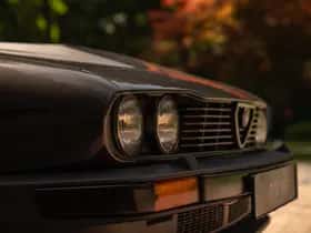 Alfa Romeo GTV (1982) thumbnail 16