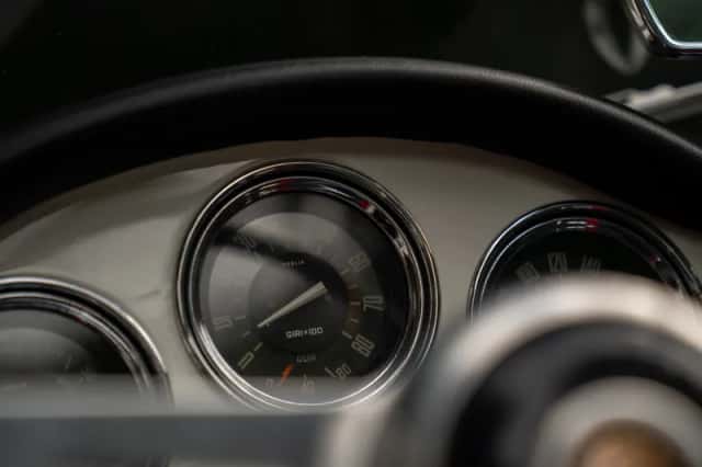 Alfa Romeo Giulia (1965) thumbnail 11