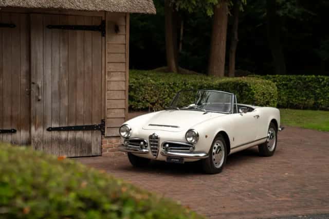 Alfa Romeo Giulia (1965) thumbnail 25