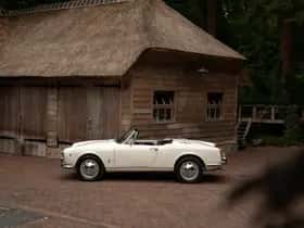 Alfa Romeo Giulia (1965) thumbnail 37