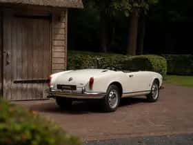 Alfa Romeo Giulia (1965) thumbnail 40