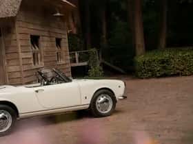 Alfa Romeo Giulia (1965) thumbnail 44