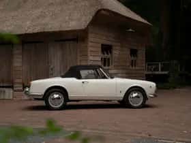 Alfa Romeo Giulia (1965) thumbnail 47