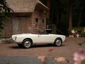 Alfa Romeo Giulia (1965) thumbnail 6