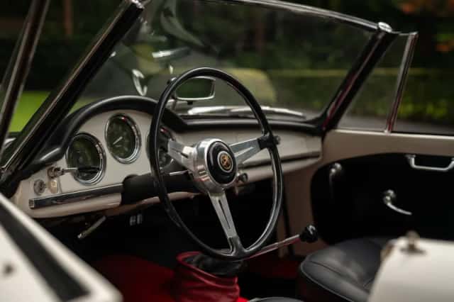 Alfa Romeo Giulia (1965) thumbnail 61