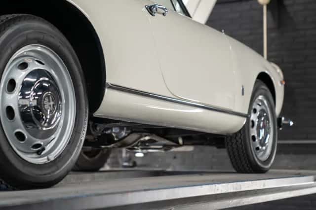 Alfa Romeo Giulia (1965) thumbnail 85