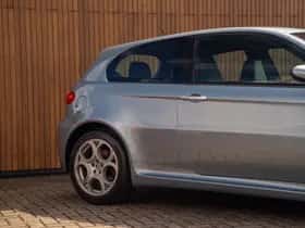 Alfa Romeo 147 (2003) thumbnail 17