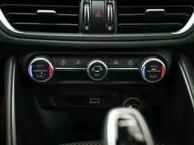 Alfa Romeo Giulia (2025) thumbnail 35