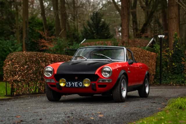Fiat 124 Spider Abarth (1973) thumbnail 3