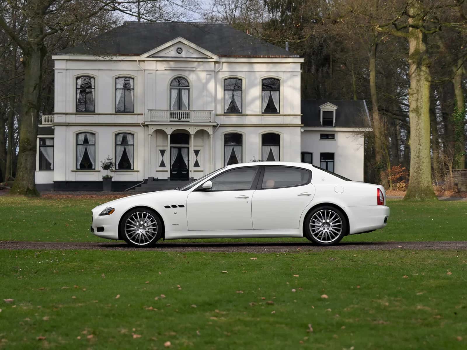 Maserati Quattroporte (2011) — foto 1