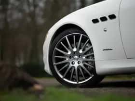 Maserati Quattroporte thumbnail 25