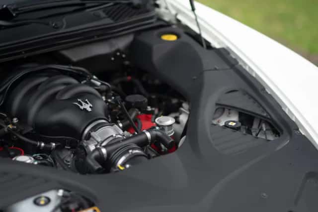 Maserati Quattroporte (2011) thumbnail 36