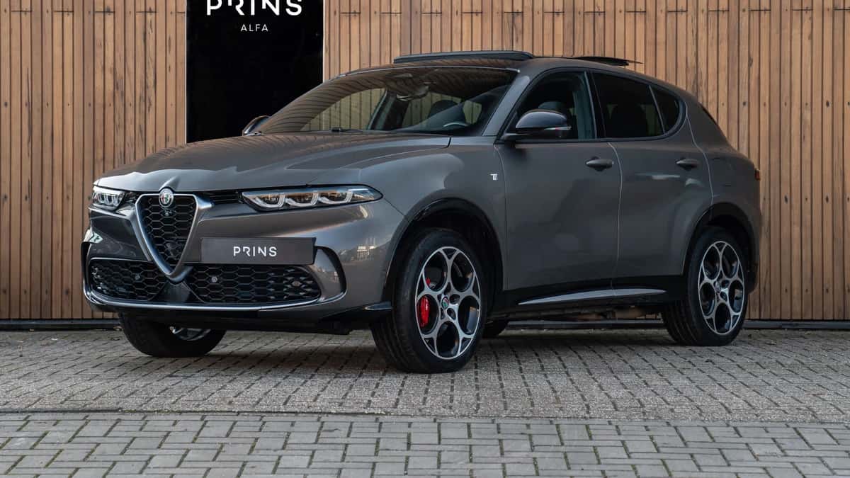 Alfa Romeo Tonale (2023) — foto 1