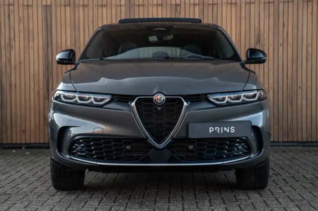 Alfa Romeo Tonale (2023) thumbnail 2
