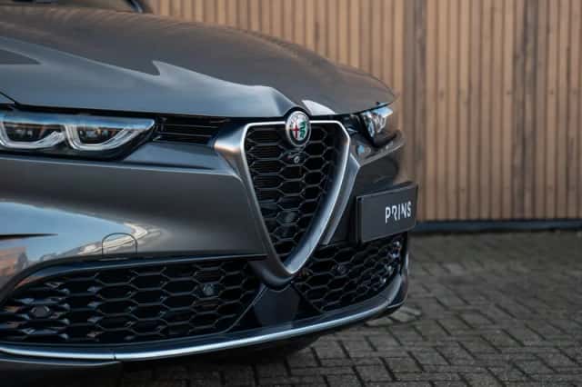 Alfa Romeo Tonale (2023) thumbnail 14