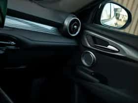 Alfa Romeo Tonale (2023) thumbnail 30