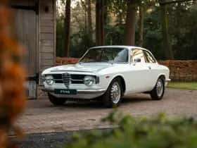 Alfa Romeo GT (1967) thumbnail 3