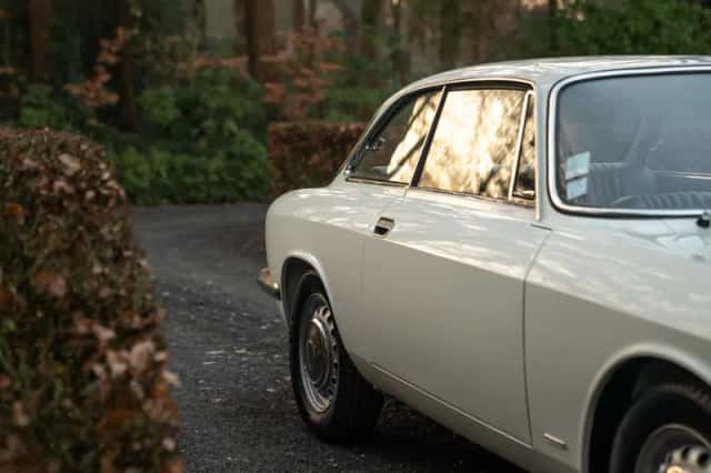 Alfa Romeo GT (1967) thumbnail 22