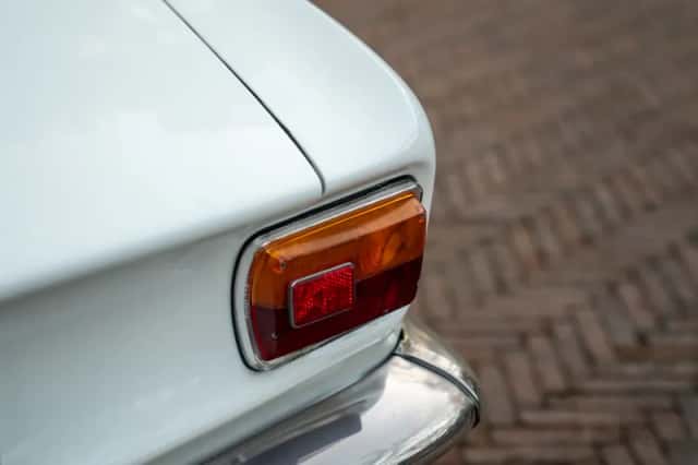 Alfa Romeo GT (1967) thumbnail 34