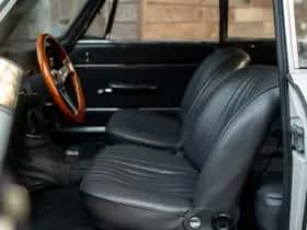 Alfa Romeo GT (1967) thumbnail 36