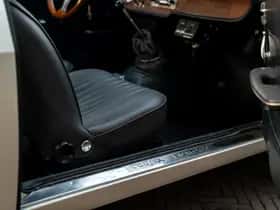 Alfa Romeo GT (1967) thumbnail 38