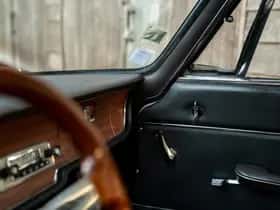 Alfa Romeo GT (1967) thumbnail 41