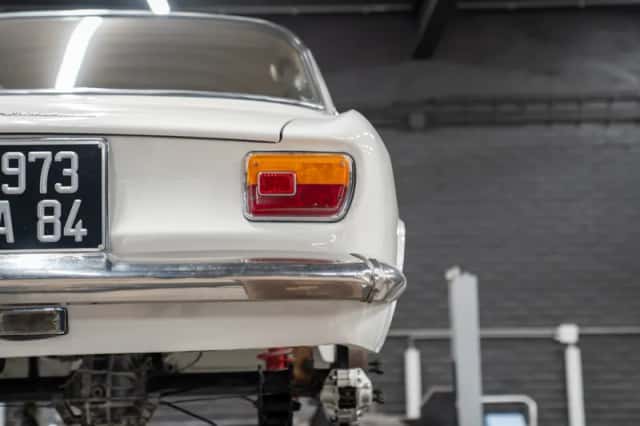 Alfa Romeo GT (1967) thumbnail 59