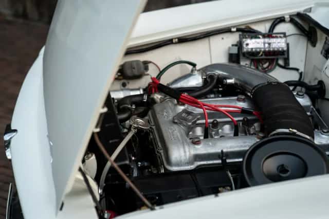 Alfa Romeo GT (1967) thumbnail 73