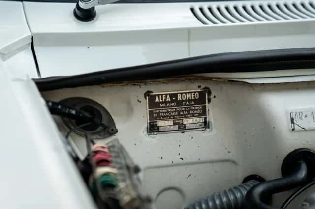 Alfa Romeo GT (1967) thumbnail 77