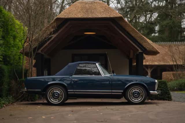 Mercedes-Benz 200-Serie (1968) thumbnail 4